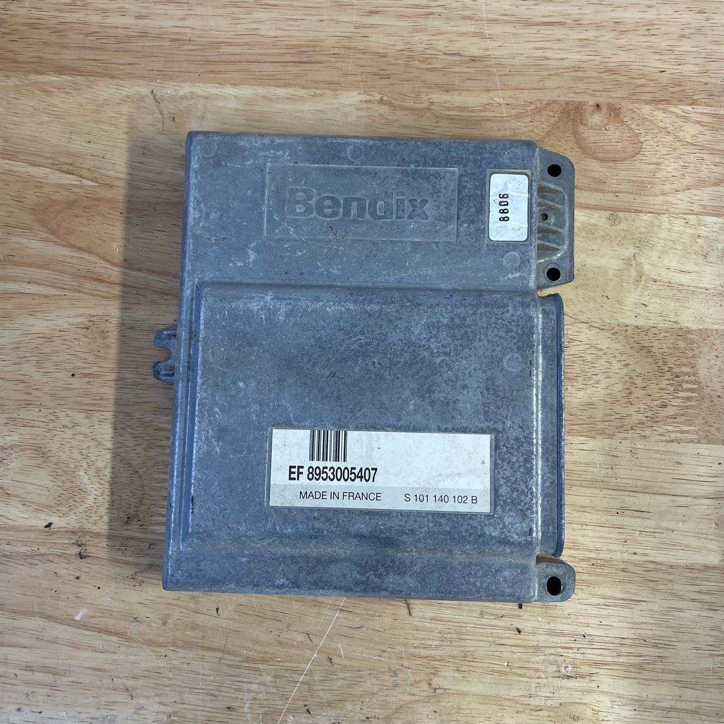 Jeep Cherokee Renix Engine Computer ECU (1986-1990)