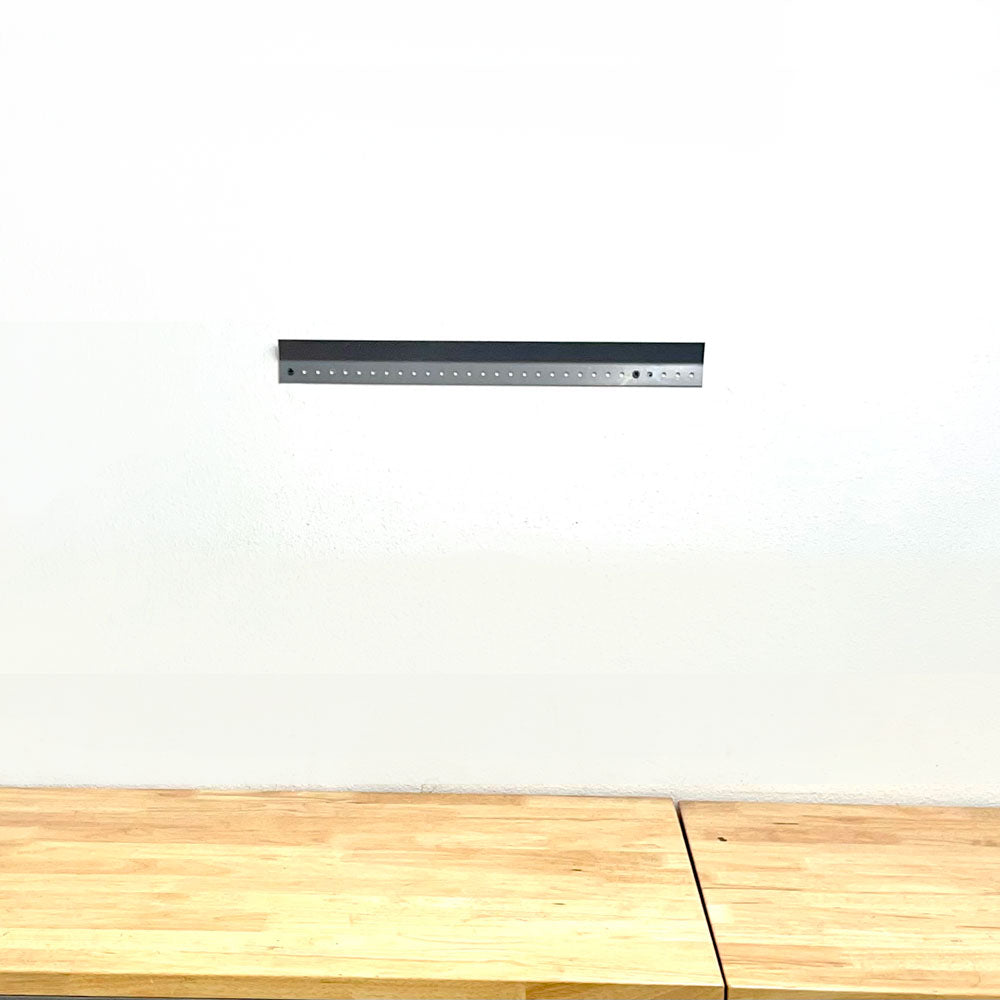 Jeep Comanche Tailgate Wall-Mount Bracket